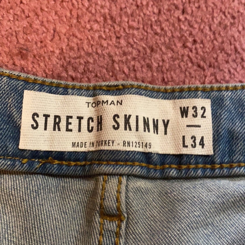 Topman Ripped Skinny Jeans - Picture 2 of 3